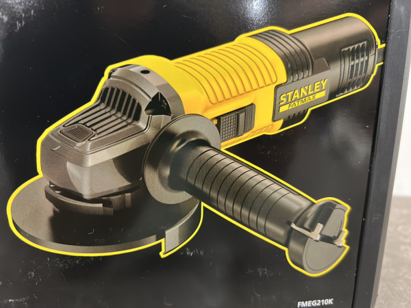 Stanley Fatmax haakse slijper ø115mm 850W FMEG210K – foto 2 – kavel bij XL Auctions