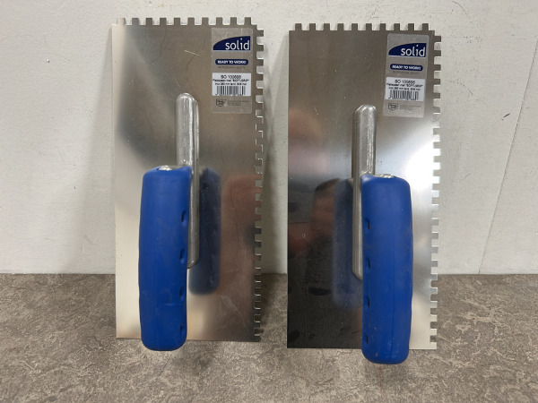 Solid tegelzetgereedschap set 42-delig – foto 8 – kavel bij XL Auctions