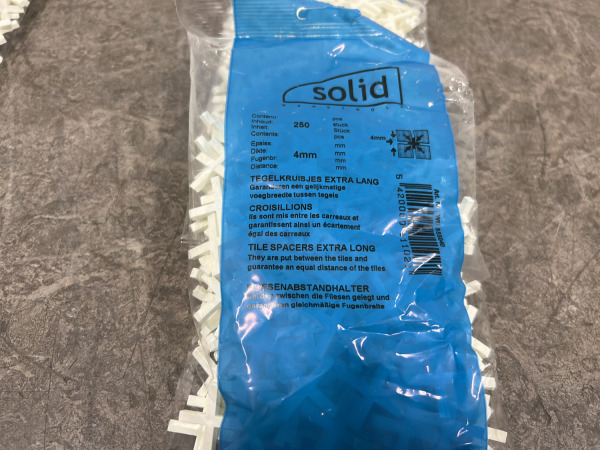 Solid tegelzetgereedschap set 42-delig – foto 14 – kavel bij XL Auctions
