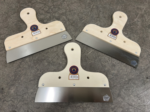 Het Melkmeisje spackmessen rvs 250-600mm set 7-delig – foto 6 – kavel bij XL Auctions