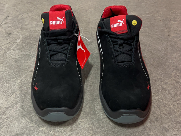 Puma veiligheidsschoen maat 46 S3 Touring zwart/rood – foto 3 – kavel bij XL Auctions