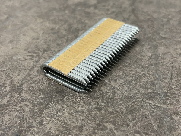 Kitpro krammen 40mm voor weide afsluiting 2100-pack – foto 4 – kavel bij XL Auctions