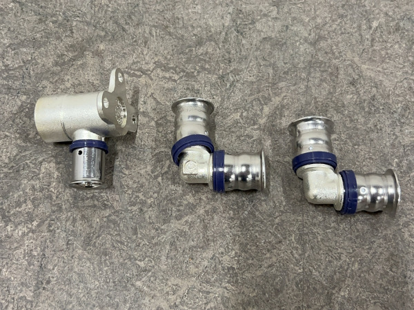 Koppeling set 33-delig – foto 6 – kavel bij XL Auctions
