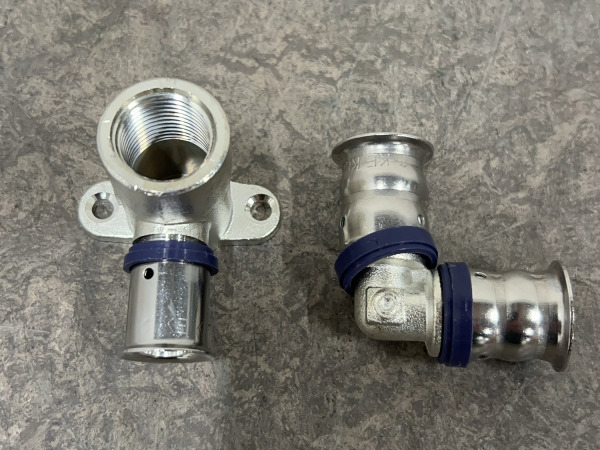 Koppeling set 33-delig – foto 7 – kavel bij XL Auctions