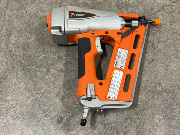 Paslode bradsmachine 16 gauge – foto 8 – kavel bij XL Auctions
