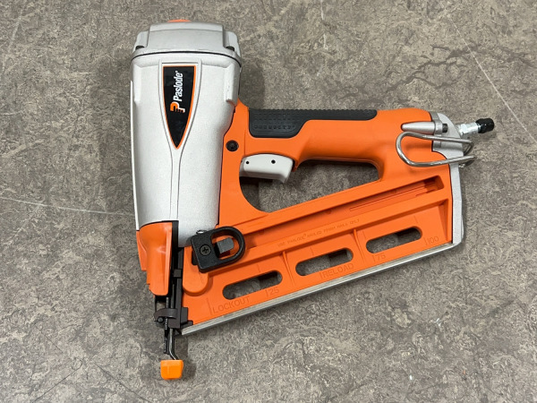 Paslode bradsmachine 16 gauge – foto 9 – kavel bij XL Auctions
