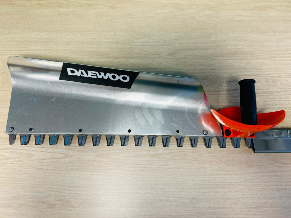 Daewoo benzine heggenschaar DAHT750 – foto 14 – kavel bij XL Auctions