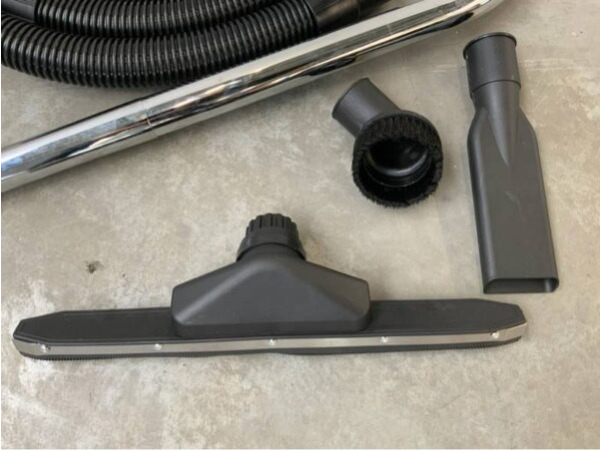 Kremer industriële stofzuiger KR80L-3 80L – foto 5 – kavel bij XL Auctions