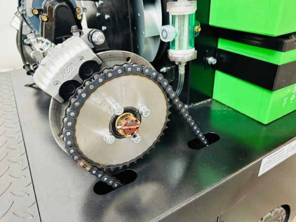 RTE zelfrijdende veegmachine SW80 – foto 6 – kavel bij XL Auctions