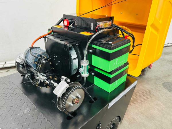 RTE zelfrijdende veegmachine SW80 – foto 7 – kavel bij XL Auctions