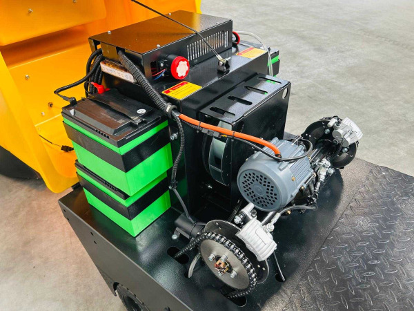 RTE zelfrijdende veegmachine SW80 – foto 8 – kavel bij XL Auctions