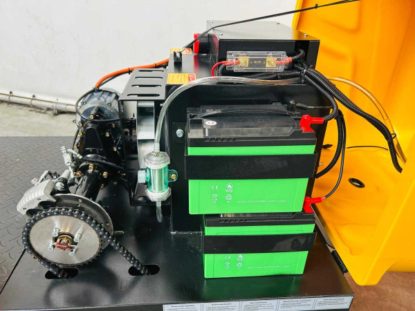 RTE zelfrijdende veegmachine SW80 – foto 9 – kavel bij XL Auctions