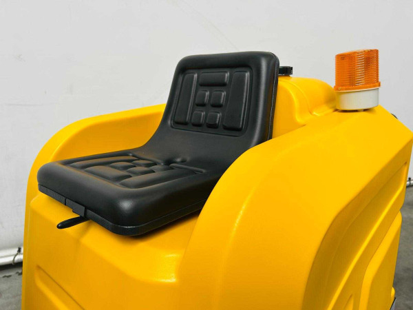 RTE zelfrijdende veegmachine SW80 – foto 12 – kavel bij XL Auctions
