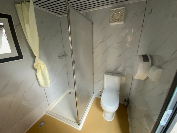 RTE sanitairunit met douche en wc 215x190x235cm – foto 7 – kavel bij XL Auctions
