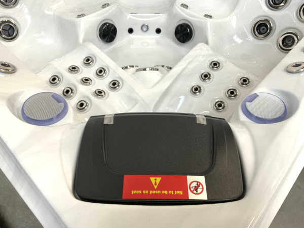 RTE Jacuzzi london met nordic isolatie (5 personen) – foto 11 – kavel bij XL Auctions