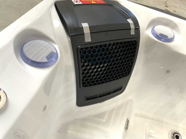 RTE Jacuzzi london met nordic isolatie (5 personen) – foto 12 – kavel bij XL Auctions