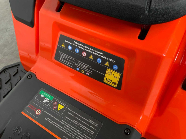 Daewoo zitmaaier 98cm hydrostatisch DAXRM452 – foto 24 – kavel bij XL Auctions