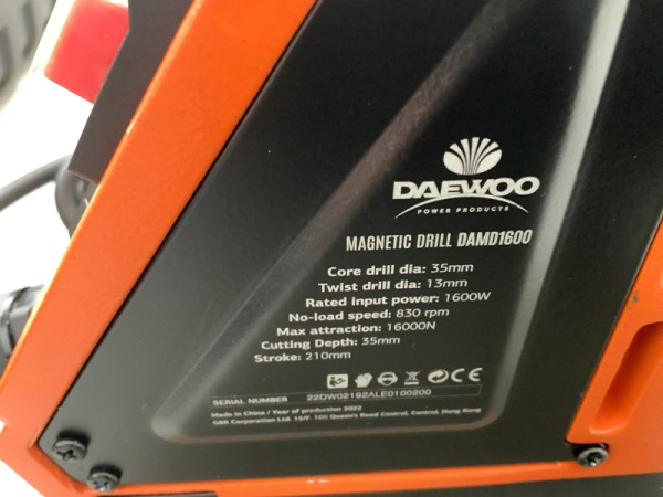 Daewoo magnetische boormachine DAMD1600 – foto 7 – kavel bij XL Auctions