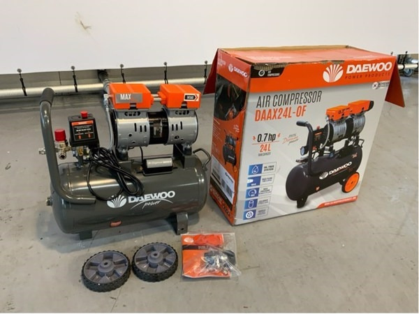 Daewoo luchtcompressor olievrij 24L – foto 2 – kavel bij XL Auctions