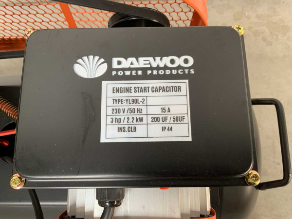 Daewoo luchtcompressor 100L DAAX100L – foto 8 – kavel bij XL Auctions
