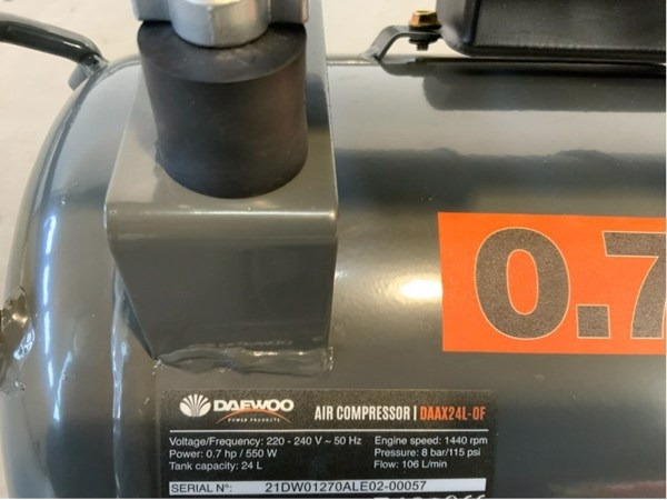 Daewoo luchtcompressor olievrij 24L – foto 5 – kavel bij XL Auctions