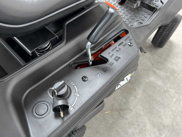 Daewoo zitmaaier 224cc DAXRM224 – foto 17 – kavel bij XL Auctions