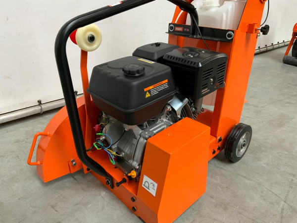 Daewoo vloerzaagmachine benzine 2025 DATMF20-4 – foto 12 – kavel bij XL Auctions