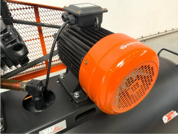 Daewoo luchtcompressor 400V 14bar DAAX500L – foto 12 – kavel bij XL Auctions