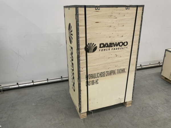 Daewoo hydraulische slangenpers 500 ton DA5100-HC – foto 13 – kavel bij XL Auctions