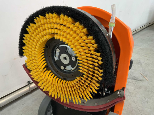 Daewoo schrobmachine 1.350m²/u DAXM30 – foto 8 – kavel bij XL Auctions