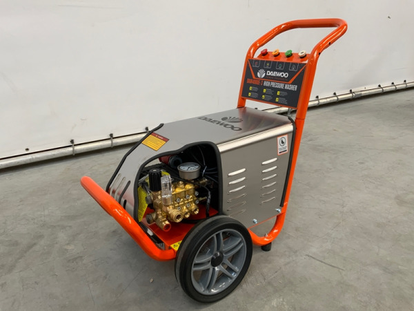 Daewoo hogedrukreiniger 200 bar 4kW DAW4000E-3 – foto 4 – kavel bij XL Auctions