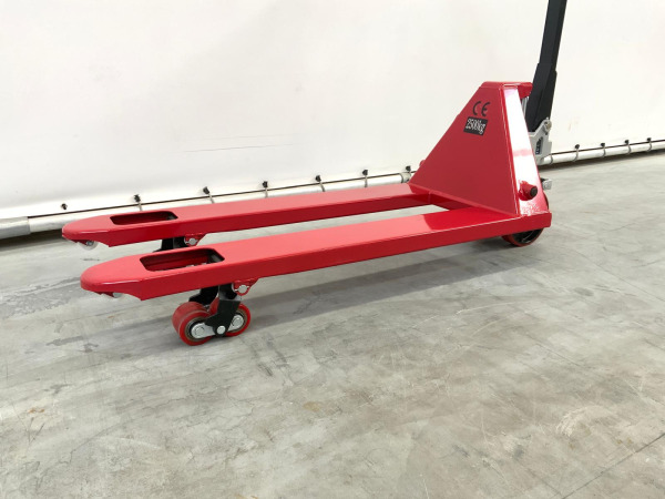 Palletwagen 2500kg 1140mm rood – foto 4 – kavel bij XL Auctions