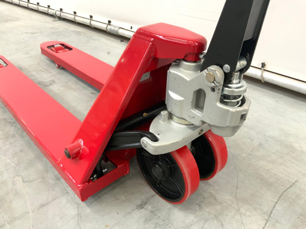 Palletwagen 2500kg 1140mm rood – foto 5 – kavel bij XL Auctions