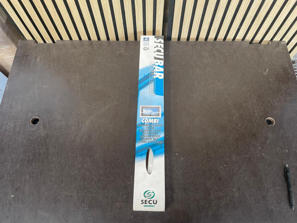 SecuBar Combi Raambeveiliging met Uitzetters – kavel bij XL Auctions