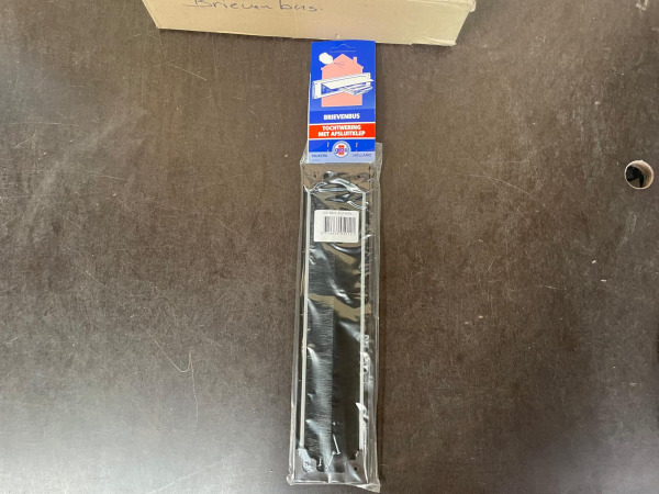 12x GEZU Brievenbus Tochtwering met Afsluitklep – foto 2 – kavel bij XL Auctions