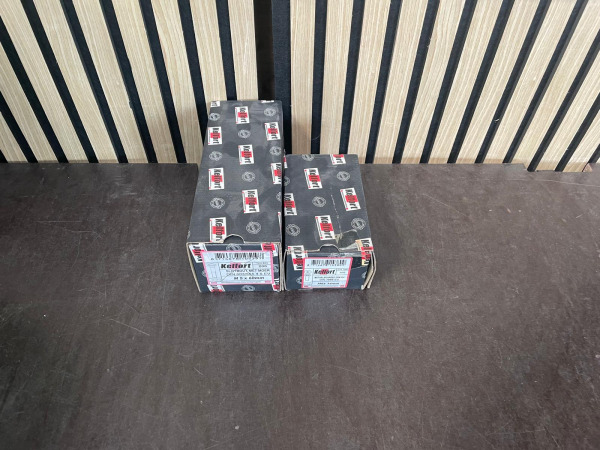 2 Dozen Kelfort Slotbouten & Metaalschroeven – 400 stuks – kavel bij XL Auctions