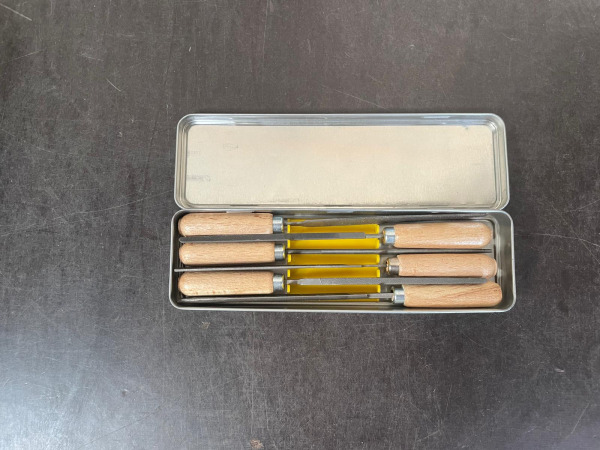 PEER Sleutelvijlenset 6-delig in Metalen Etui – foto 2 – kavel bij XL Auctions