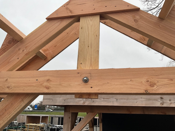 Traditionele Douglas kapschuur 550x360x325 cm – foto 10 – kavel bij XL Auctions