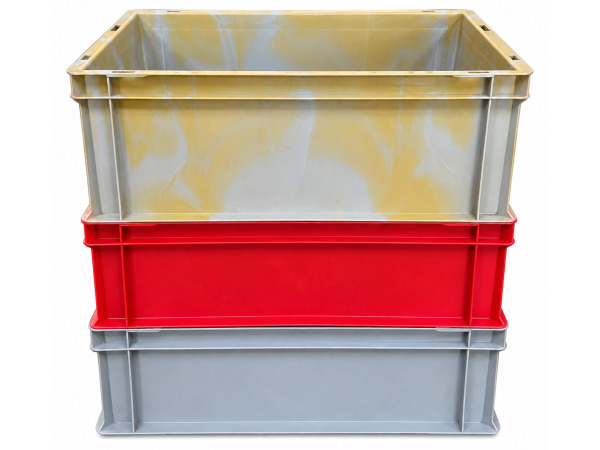 3 Kunststof Stapelbakken – Grijs/Rood – ca. 60 × 40 cm – kavel bij XL Auctions