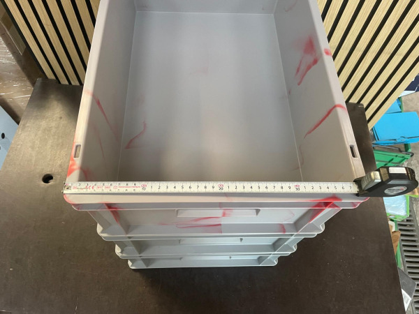 3 Kunststof Magazijnbakken Grijs – ca. 60x40 cm – foto 3 – kavel bij XL Auctions