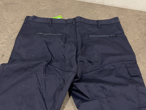 2x Portwest werkbroek maat 42 Action navy – foto 4 – kavel bij XL Auctions