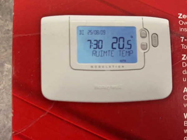 Honeywell Chronotherm Modulation klokthermostaat – foto 3 – kavel bij XL Auctions