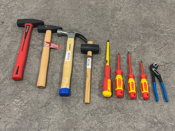 Bevestiging- en demontage set 9-delig – kavel bij XL Auctions