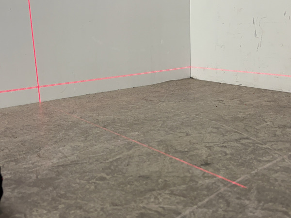 Stabila kruislijnlaser LAX-300 rood – foto 5 – kavel bij XL Auctions