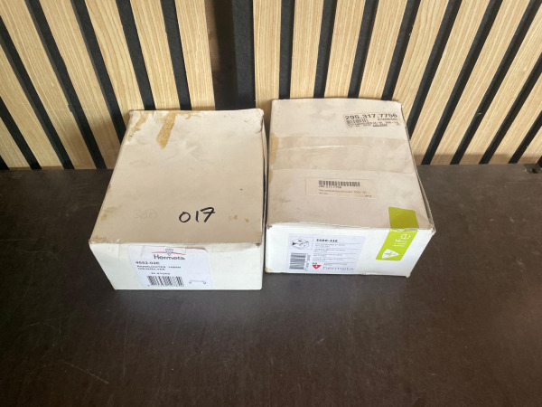 Partij Hermeta Raamlichters & Afstandhouders – 017 – foto 3 – kavel bij XL Auctions