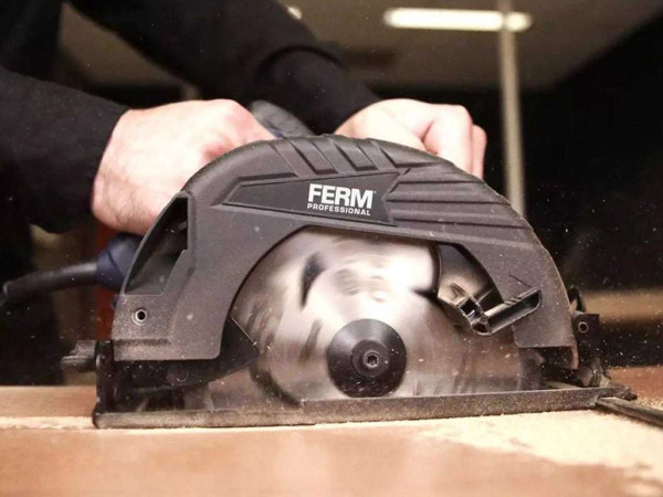 Ferm cirkelzaagmachine Ø190mm CSM1041P – foto 5 – kavel bij XL Auctions
