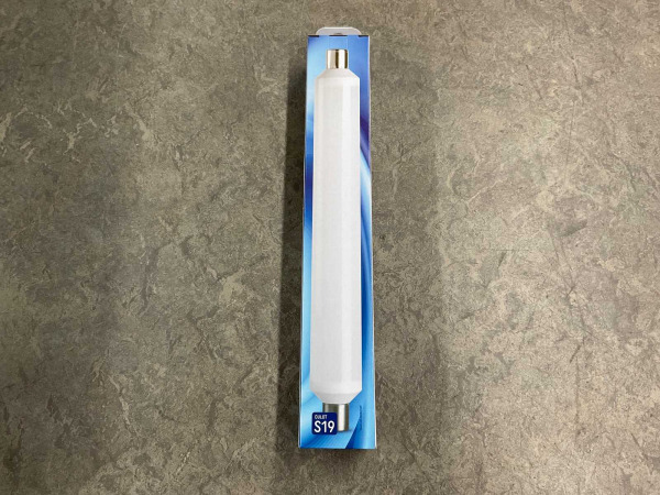 20x U-Led tube S19 6W warm licht 2700K – foto 2 – kavel bij XL Auctions