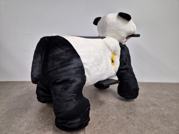 elektrisch-rijdende-speelgoed-panda