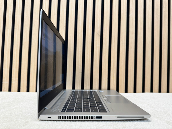 HP EliteBook 830 G5 | i7-8650U | 16GB | 512GB NVMe – foto 2 – kavel bij XL Auctions