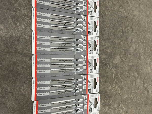 Bosch decoupeerzaag set 14-delig – foto 10 – kavel bij XL Auctions
